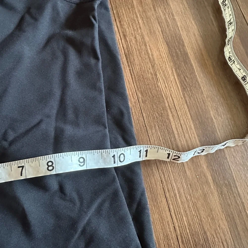 Lululemon Wunder Under High-Rise Tight 25" *Full-On Luxtreme black
W5BPAS
Size 8 - Picture 8 of 8